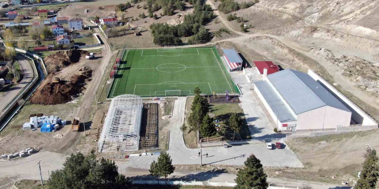 İlçedeki Çocukların Yüzme Öğrenmesini Sağlayacak Havuzda Sona Gelindi