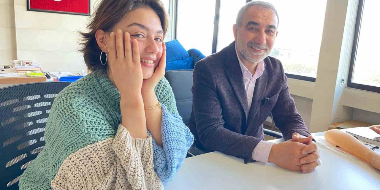 Hikayesiyle Türkiye’nin En Çok Konuşulanı Olan Rabia, Deneme Kol Protezini Aldı