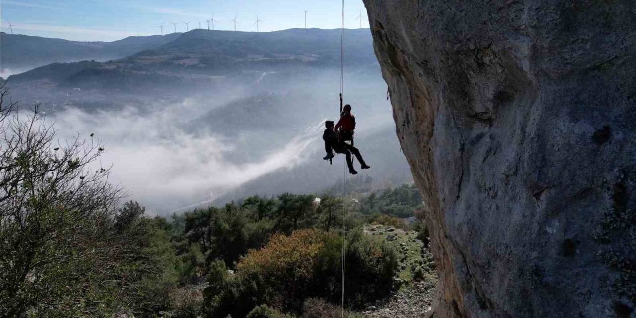Manisa Jak Timi’nden Nefes Kesen Tatbikat