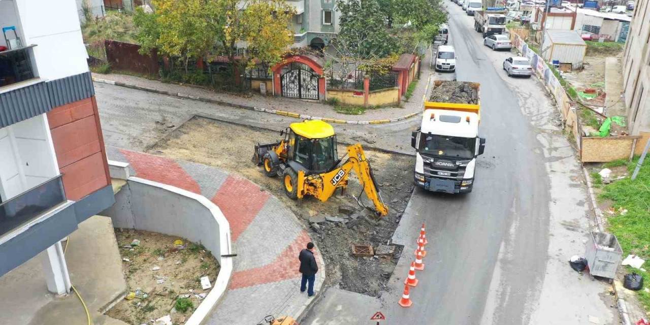 Beylikdüzü’nde Yol Çalışmaları 10 Mahallede Eş Zamanlı Devam Ediyor