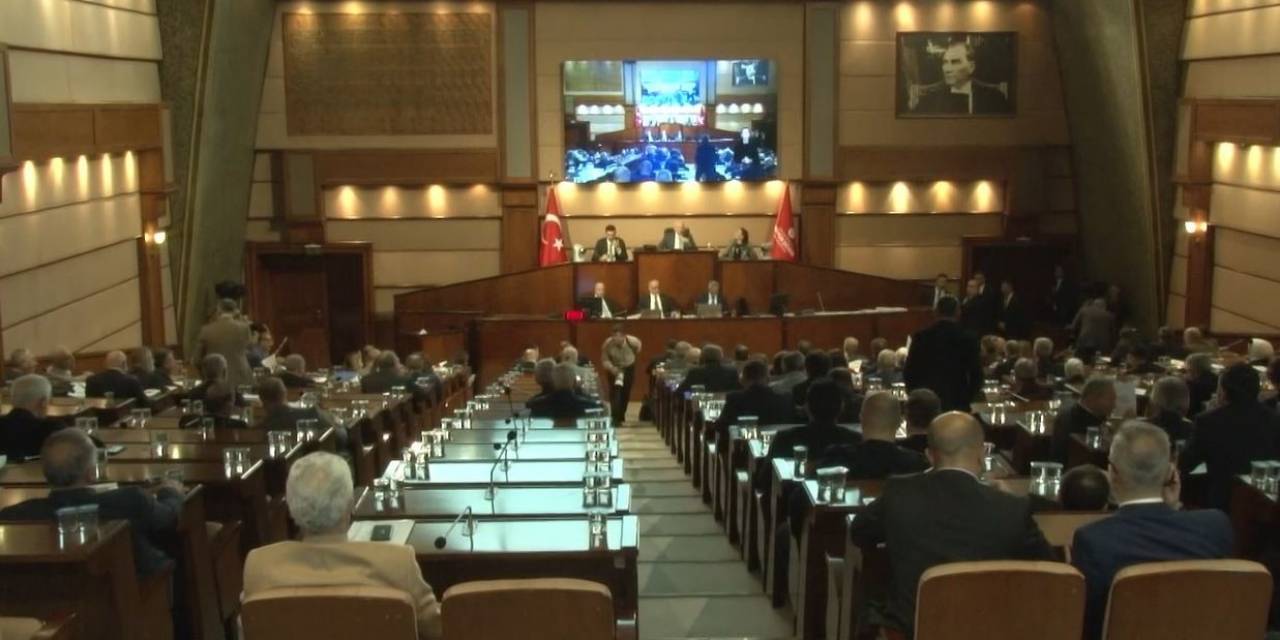 İstanbul’da Mezarlık Hizmetlerine Yüzde 54.15 Oranında Zam Yapıldı