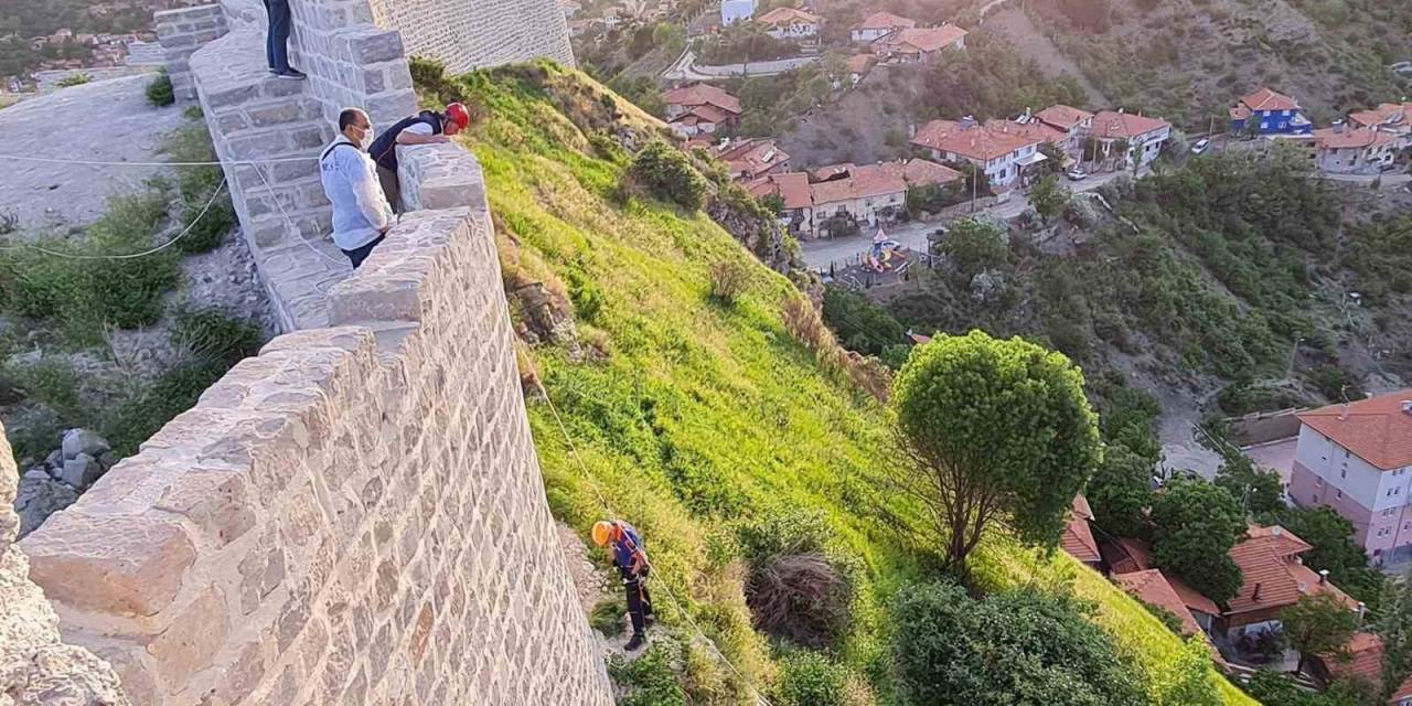 Oğlunu Surlardan İterek Ölümüne Sebep Olan Anneye Müebbet Hapis