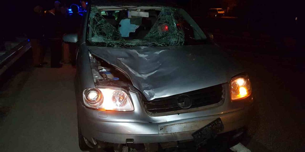 Camiden Çıkıp Karşıya Geçerken Otomobilin Çarptığı Yaşlı Adam Hayatını Kaybetti