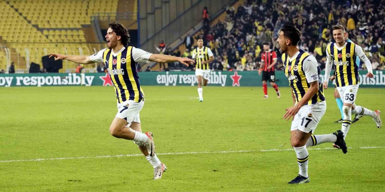 Uefa Avrupa Konferans Ligi: Fenerbahçe: 1 - Spartak Trnava: 0 (İlk Yarı)