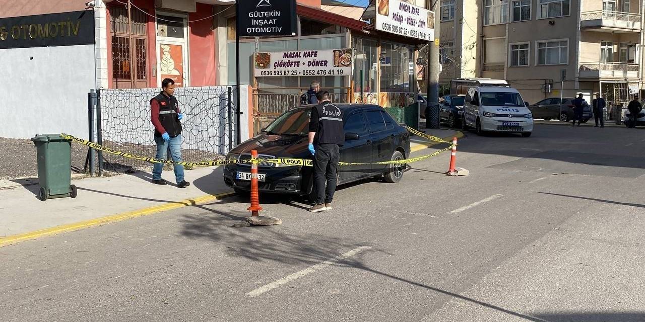 Yaşlı Adamı Otomobilde Sırtından Vurarak Öldüren Zanlı Yakalandı