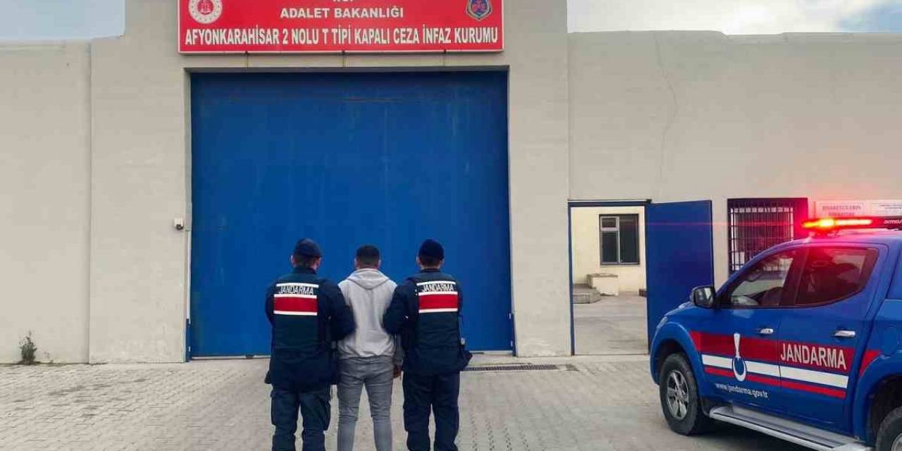 8 Yıl 1 Ay 22 Gün Hapis Cezası İle Aranan Şahsı Jasat Yakaladı