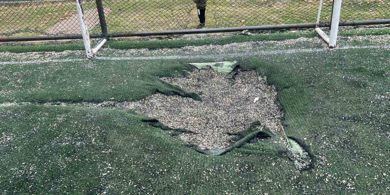 Çocuklar Halı Saha İçin Vali Amcalarına Seslendi