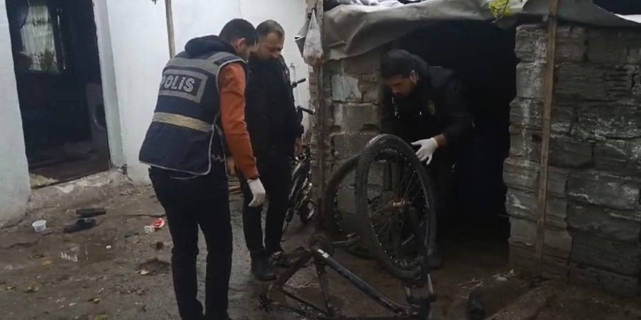 Osmaniye’de Hırsızlık Yaptığı Öne Sürülen 2 Kadın Tutuklandı