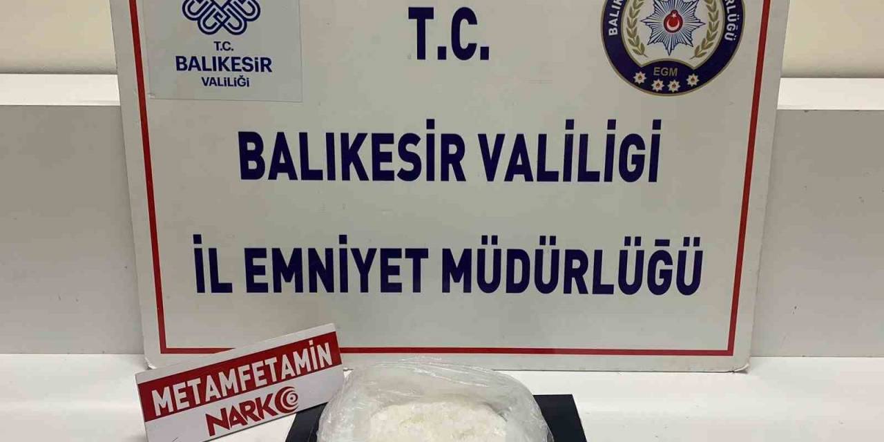 Direksiyon Haznesine Saklanan Uyuşturucuyu "Cash" Buldu