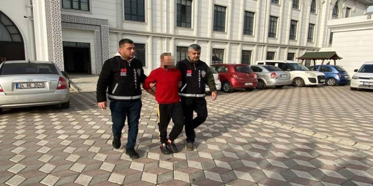 Akrabasını Göğsünden Bıçaklayarak Öldüren Zanlı Tutuklandı