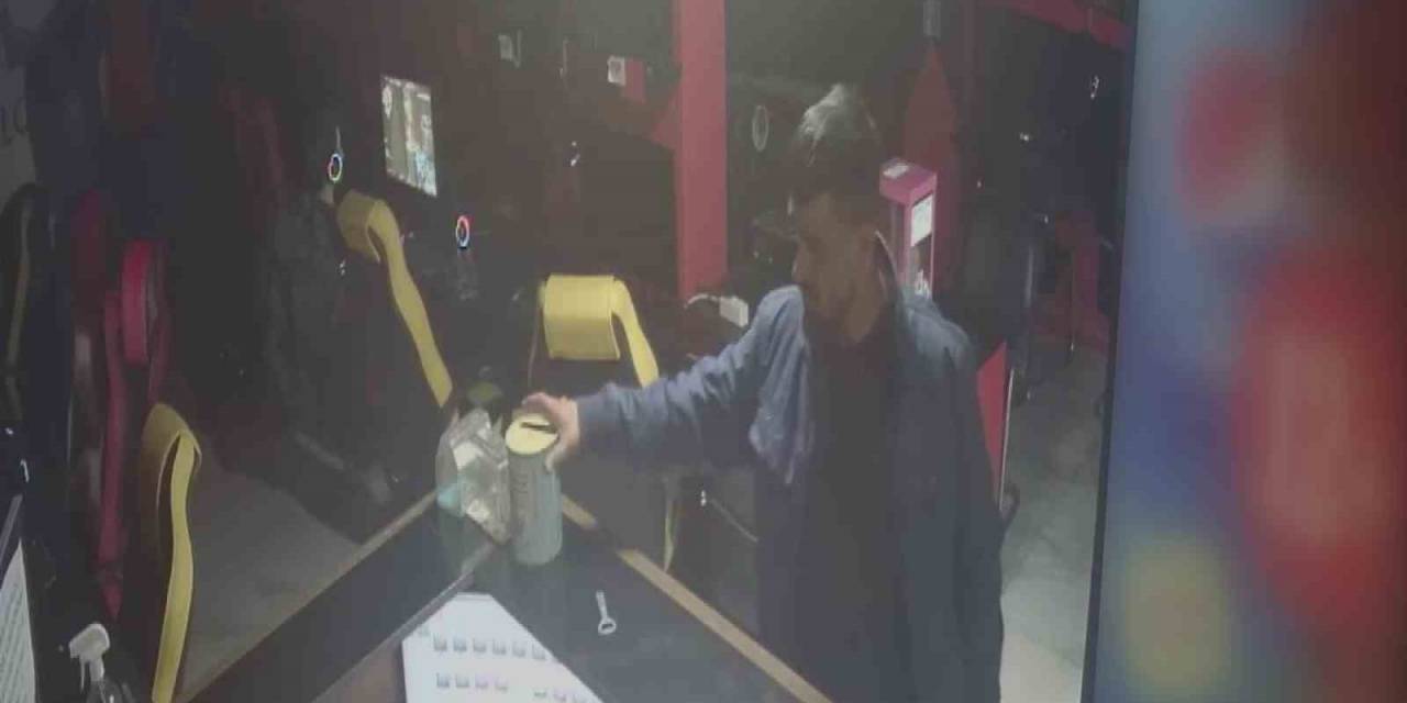 Sma Hastası Çocuğun Bağış Kumbarasını Çalan Hırsız Yakalandı