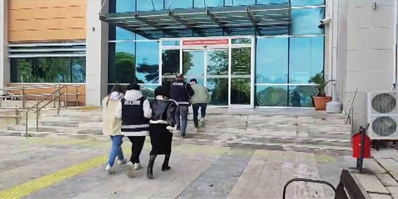 "Hisselerini Karlı Satacağız" Diyen Dolandırıcılara İnandı, Hayatının Şokunu Yaşadı