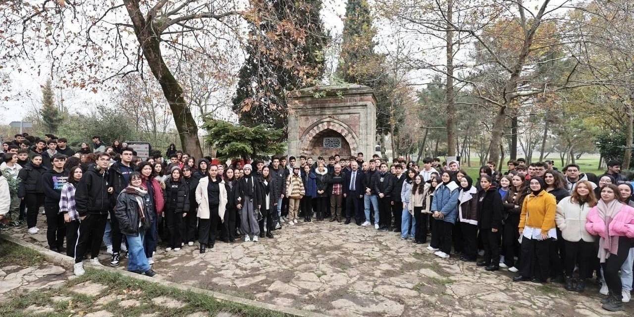 Gençler Fatih’in Son Seferine Çıktığı Hünkar Çayırı’nı Gezdi