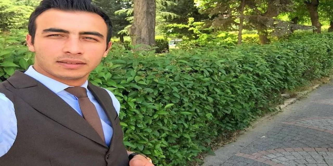 Avcılar’da Bir Şüpheli, Oğlunu Bıçaklayarak Öldürürken Anne Ve Babasını Da Yaraladı