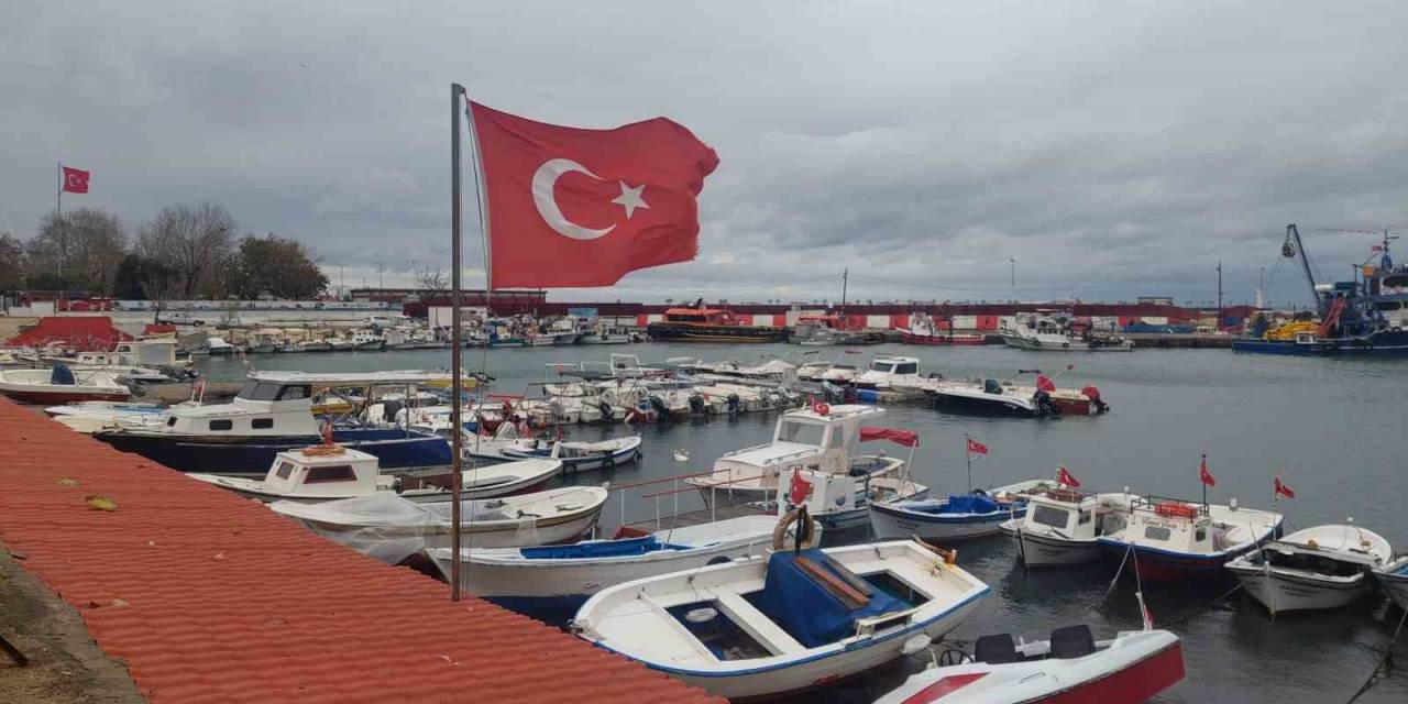 Marmara Denizi Ulaşımına Poyraz Engeli