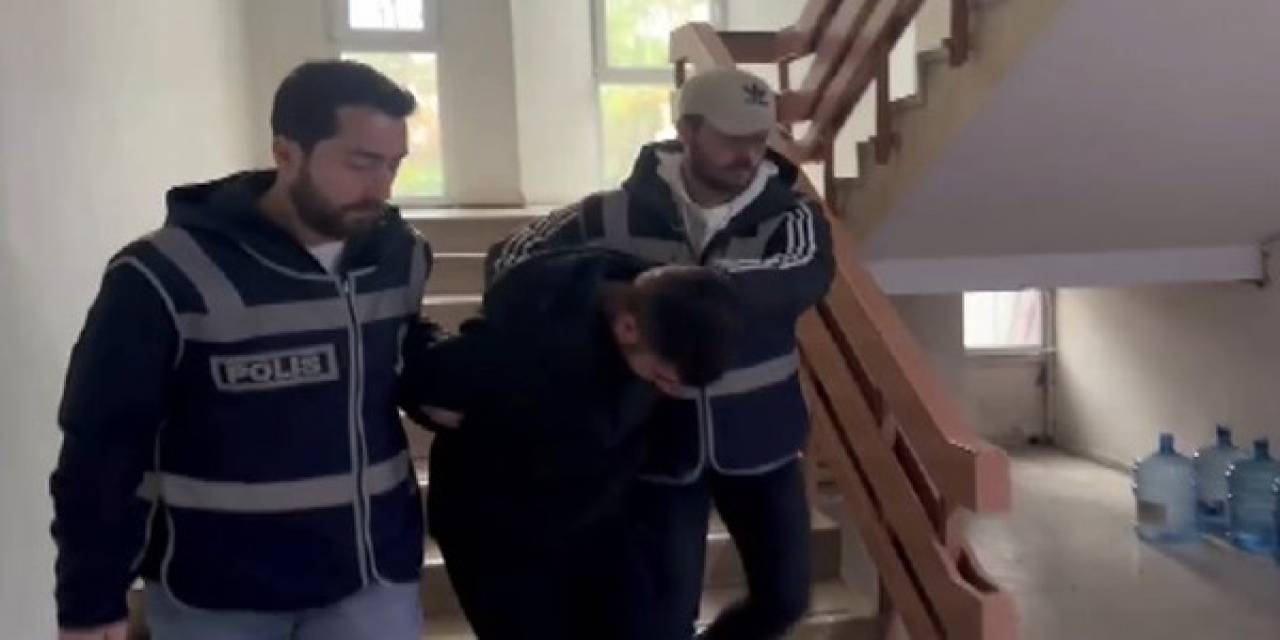 Kendisine Ters Bakan Kişinin Kafasına Sıkan Zanlı Adliyede