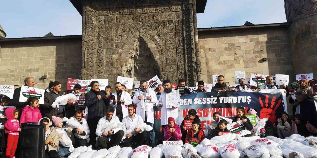 Hekimlerden Filistin İçin "Sessiz Yürüyüş"