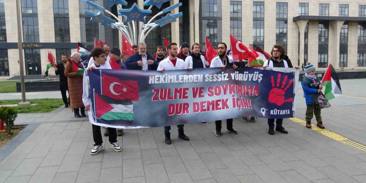 Sağlık Çalışanlarından Filistin İçin "Sessiz Yürüyüş"