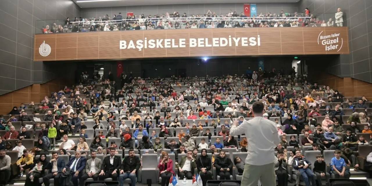 Ünlü Youtuber Çocuklarla Buluştu