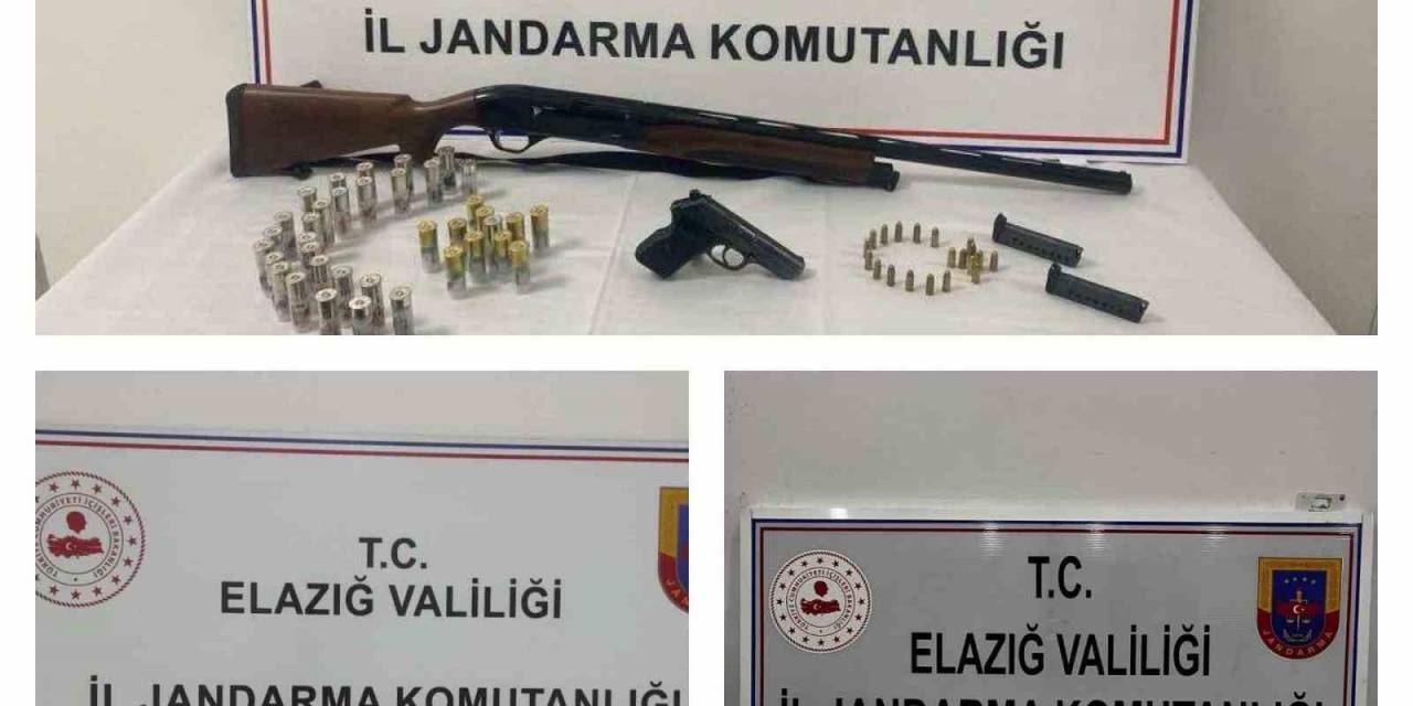 Elazığ’da Ruhsatsız Tüfek Ve Tabanca Ele Geçirildi