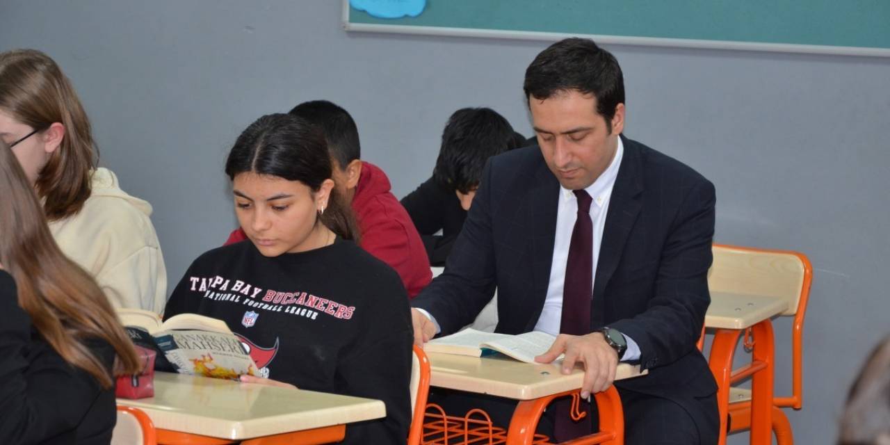 Bil-en Projesi Kapsamında Kitap Okuma Saatleri Devam Ediyor