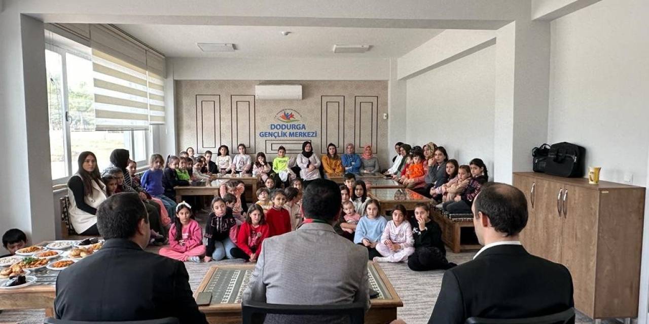 Dodurga Gençlik Merkezi’nde “Filistin” Konferansı