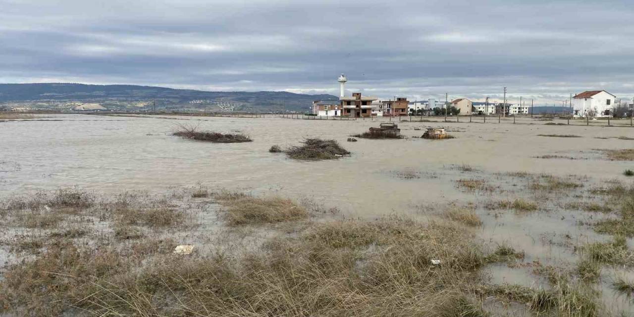 Çanakkale’de Sağanak Yağış Sonrası Yazlıklar Sular Altında