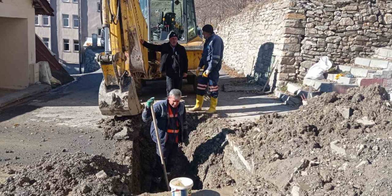 Hakkari’de 12 Noktadaki Su Arızası Giderildi