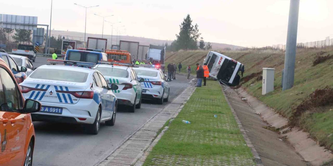 Şanlıurfa’da Otobüs İle Tır Çarpıştı: 10 Yaralı