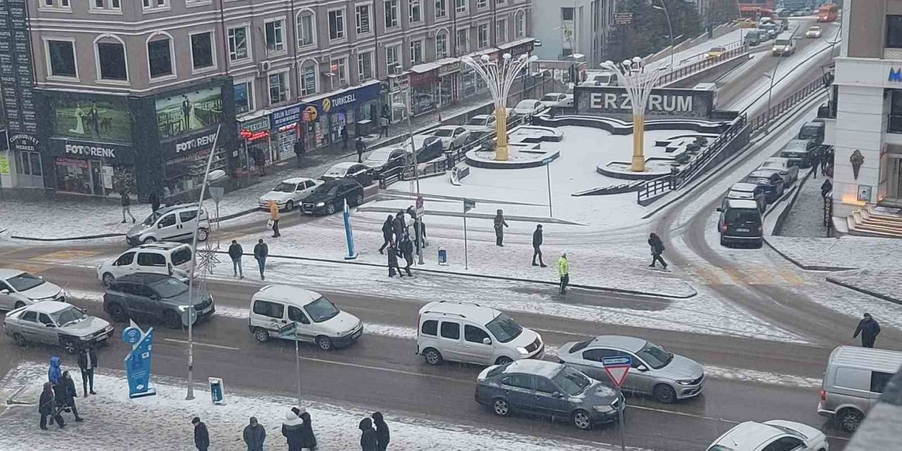 Erzurum’da Kar Yağışı Hayatı Olumsuz Etkiliyor