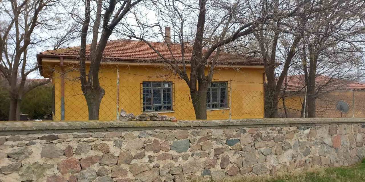Kırşehir’de İki Eve Silahlı Saldırı: 3 Yaralı