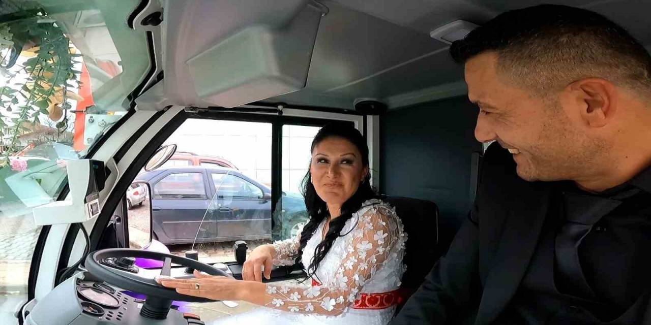 Kullandığı Süpürge Aracı Gelin Arabası Oldu