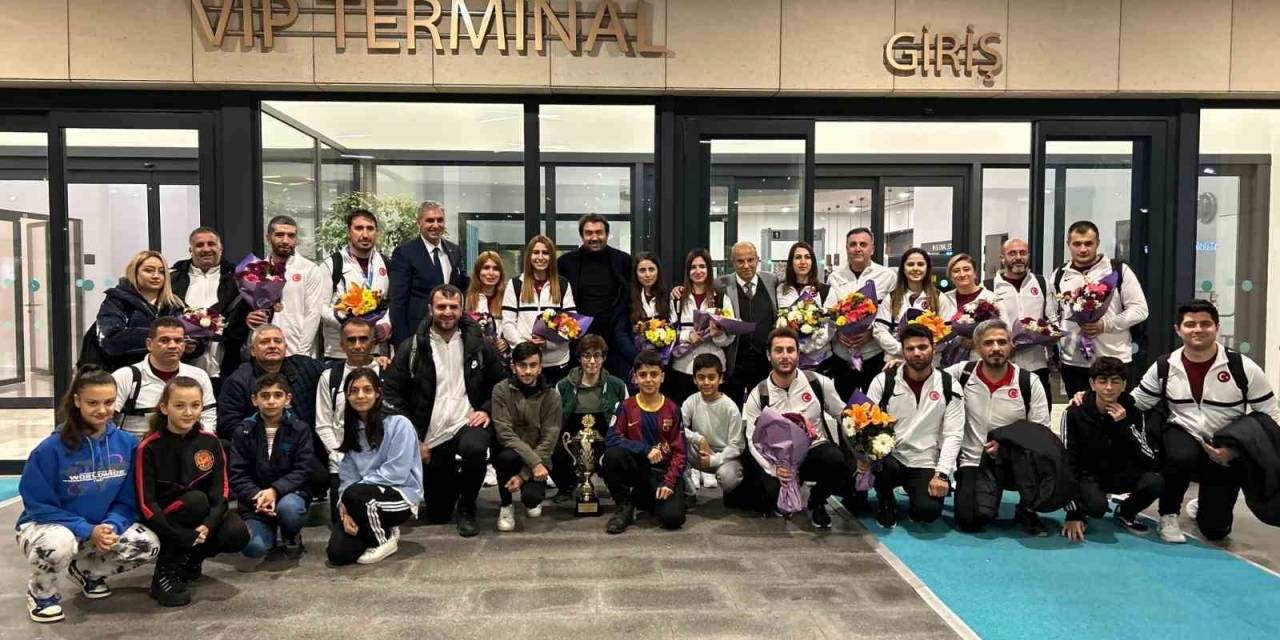 Golbol Milli Takım Kafilesi İstanbul’a Geldi