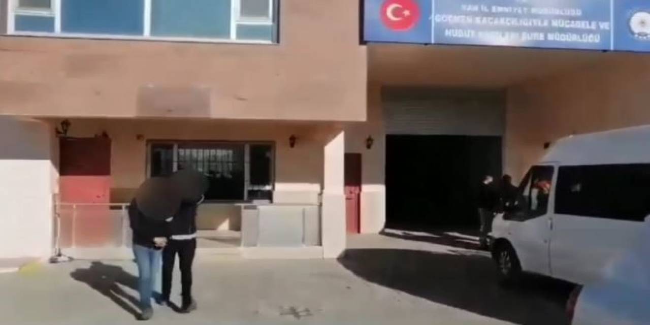 Van’da 9 Organizatör Tutuklandı