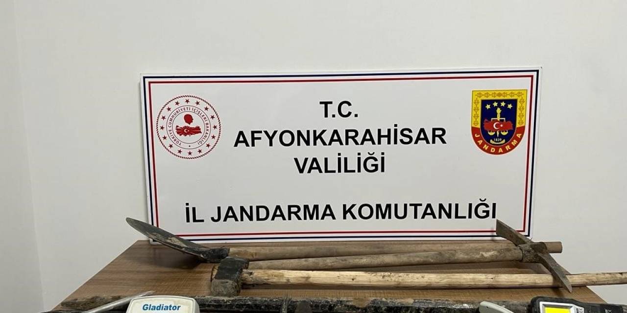 Define Arayan 2 Kişiyi Suçüstü Yapıldı