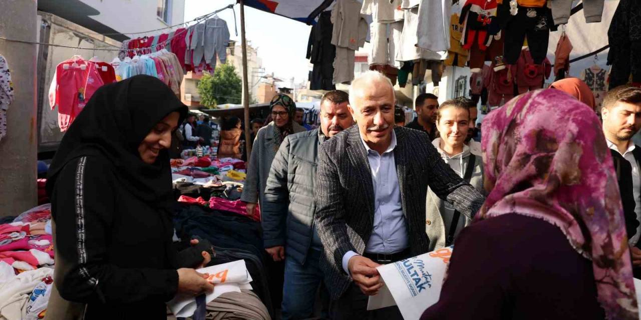 Başkan Gültak, Pazar Yerinde Vatandaşların Taleplerini Dinledi