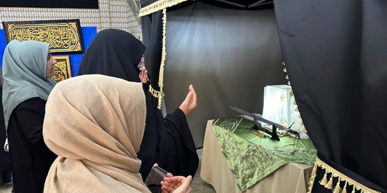 Kutsal Emanetlere Büyük İlgi