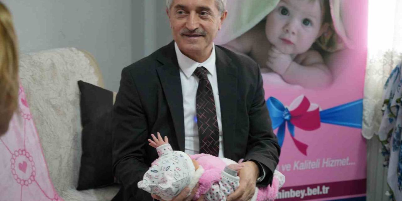 Şahinbey’de Doğan 170 Bininci Bebeğe Tahmazoğlu’ndan Sürpriz