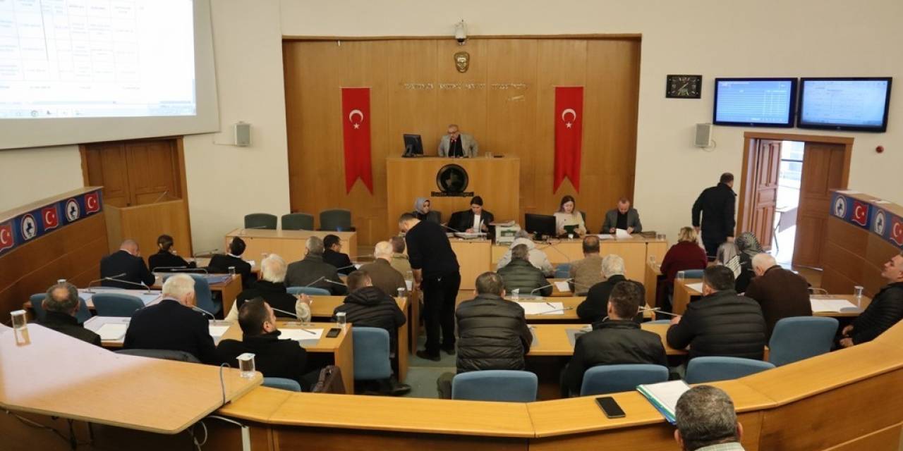 Belediye Meclisi Olağanüstü Toplandı