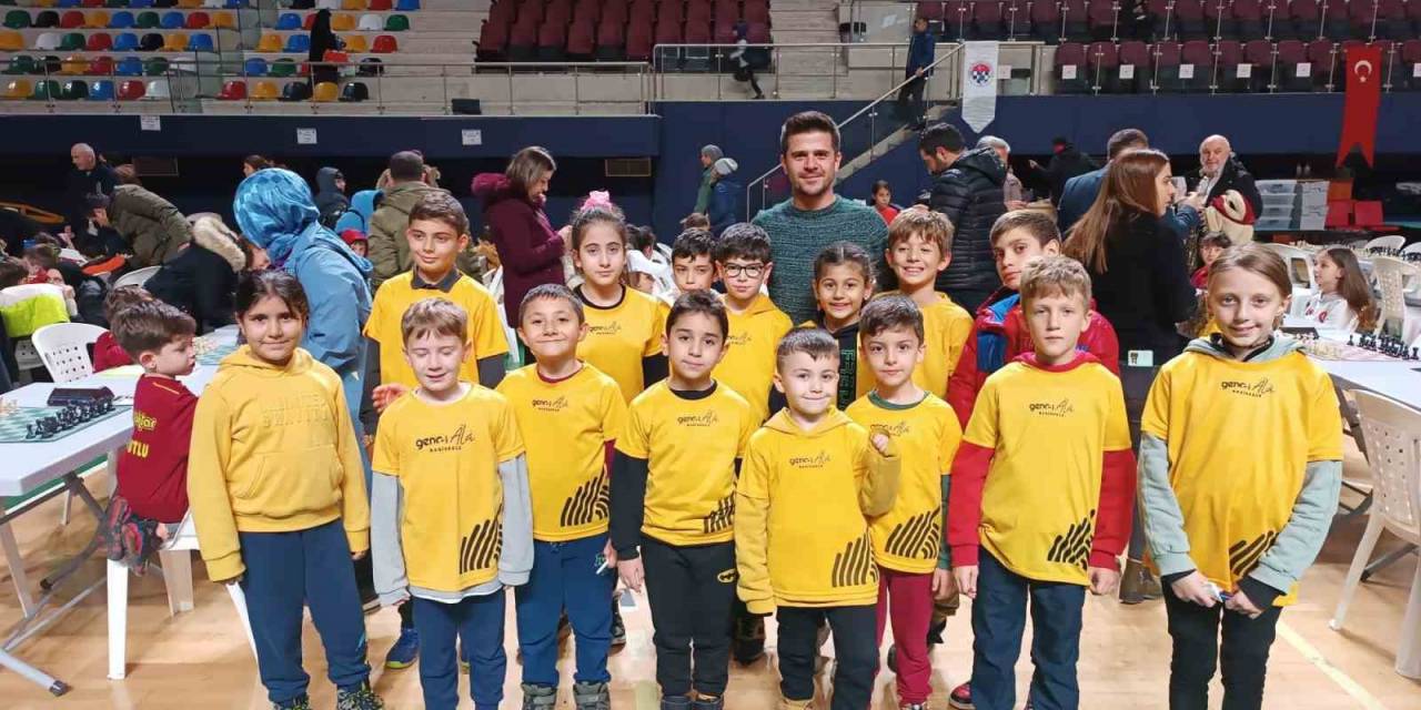 Satranççılar Başiskele’nin Gururu Oldu