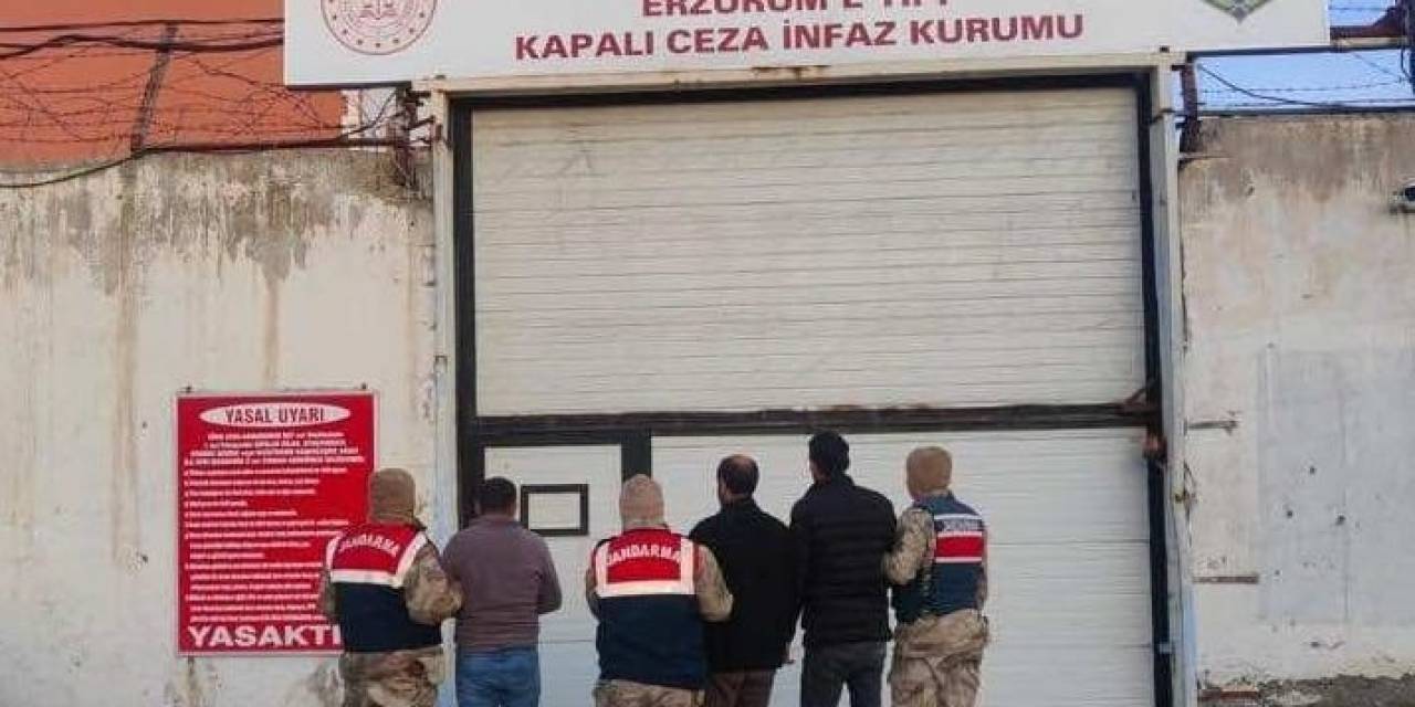 Aranan Şahıslar Jandarmadan Kaçamadı