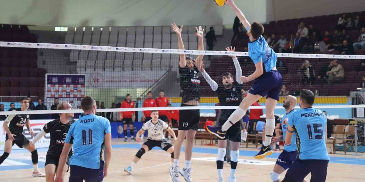 Efeler Ligi’nin 12. Haftasını Fenerbahçe Lider Tamamladı