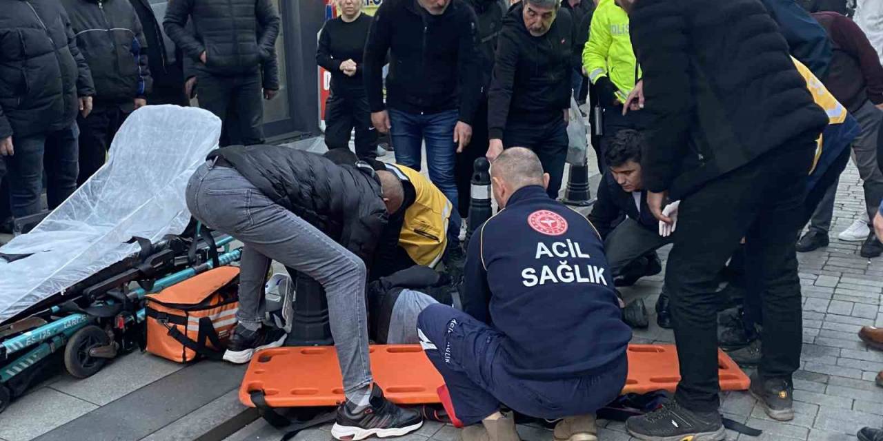 Yolun Karşısına Geçmek İsteyen Yayaya Otomobil Çarptı
