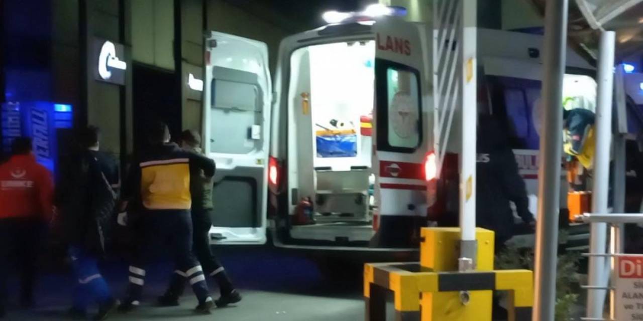 Lastik Fabrikasında Yangın: 8 İşçi Dumandan Etkilendi