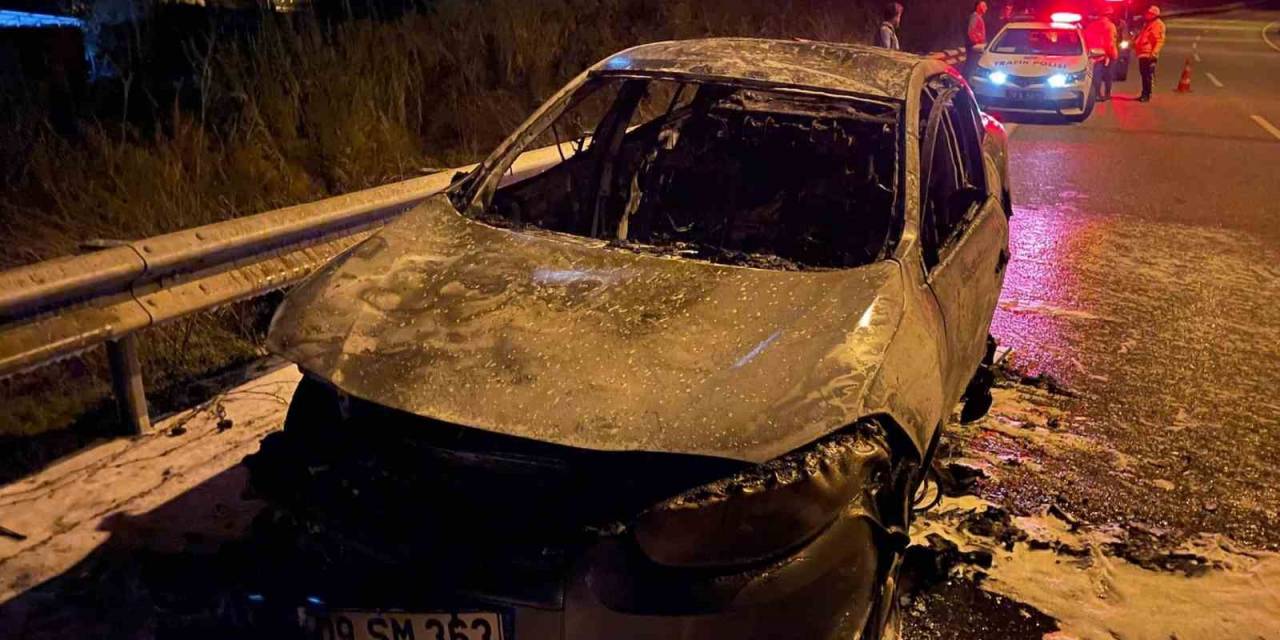 Seyir Halindeki Otomobil Yandı