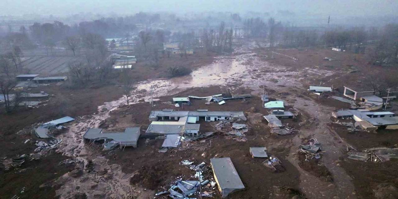 Çin’de 6.2 Büyüklüğünde Deprem: 118 Ölü