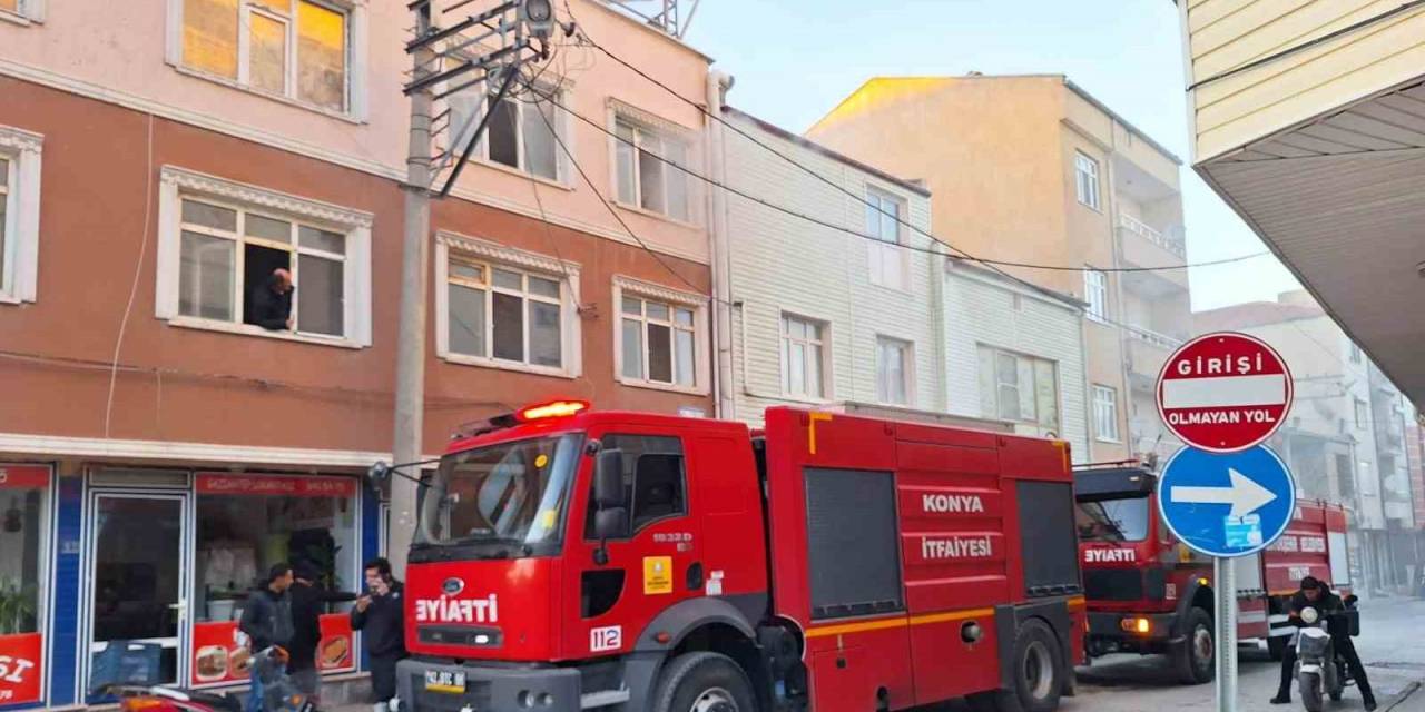 İş Yerinin Bodrumunda Çıkan Yangın Büyümeden Söndürüldü