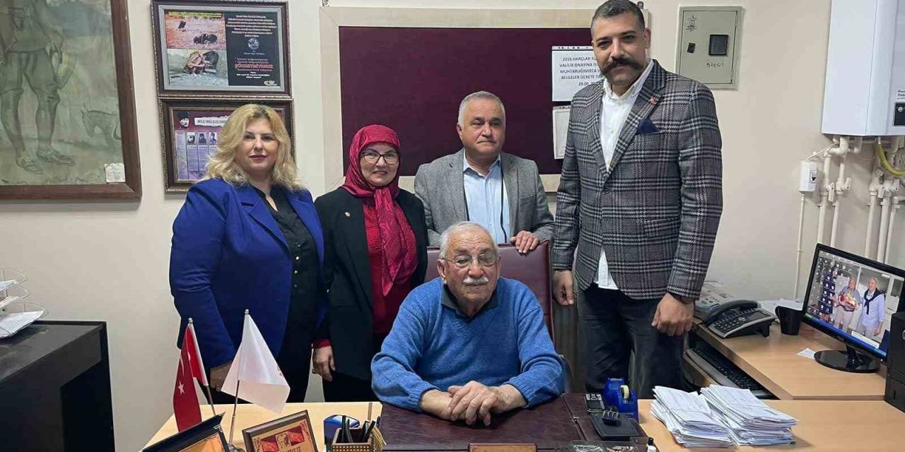 Güzelhisar Mahalle Muhtar Adaylarından Demokrasi Örneği