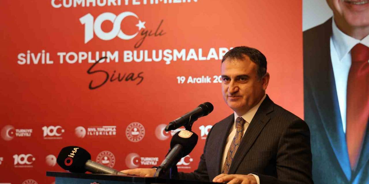 Kaya “Depremde 115 Bin Gönüllü Aktif Görev Aldı”