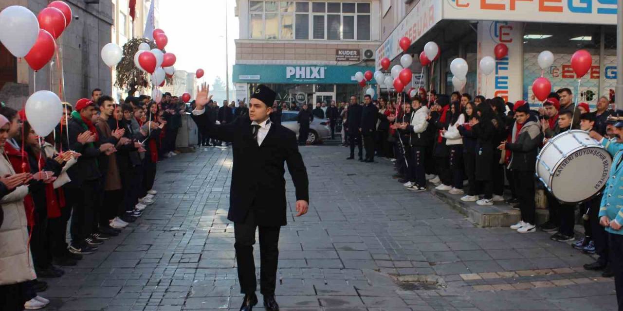 Vali Çiçek: “Kayserimiz Her Zaman Olduğu Gibi Önemini Koruyacak, Bayrağının, Devletinin, Milletinin Yanında Olacaktır”